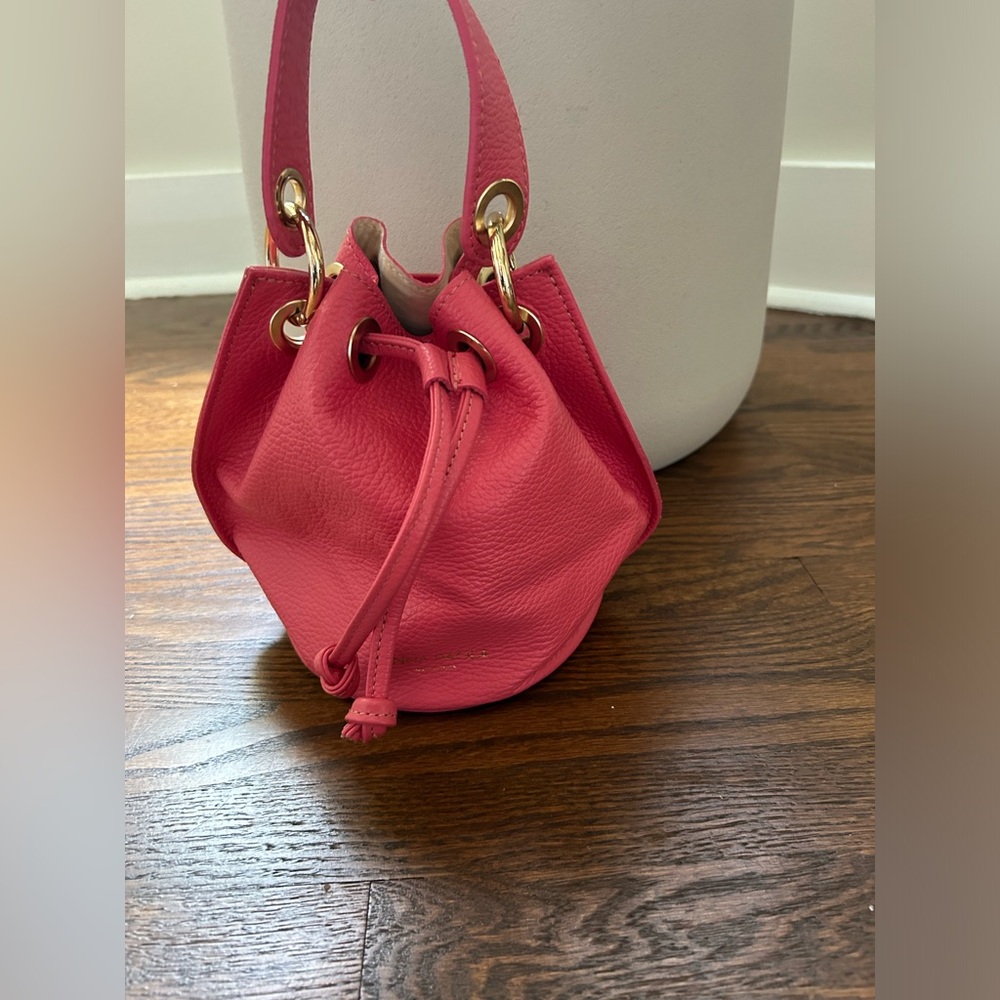 Genuine leather made in Italy bucket bag